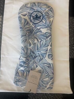 Peter Millar Golf head cover in Blue Leaf Print